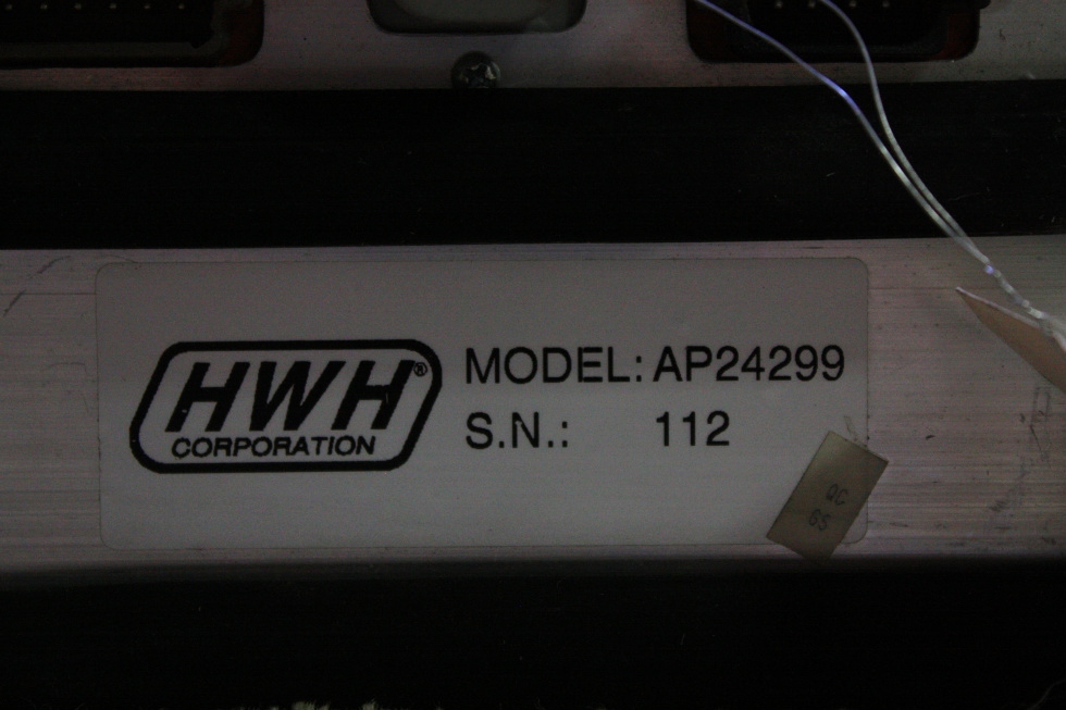 USED HWH LEVELING CONTROL BOX 2000 SERIES FOR SALE RV Components 