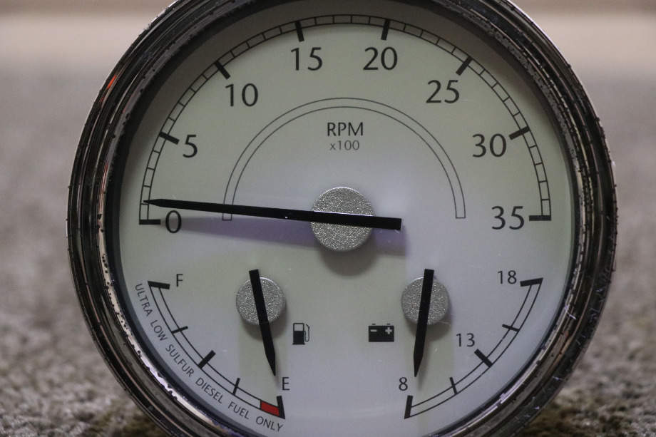 USED MOTORHOME FREIGHTLINER 3 IN 1 W22-00012-014 DASH GAUGE FOR SALE RV Components 