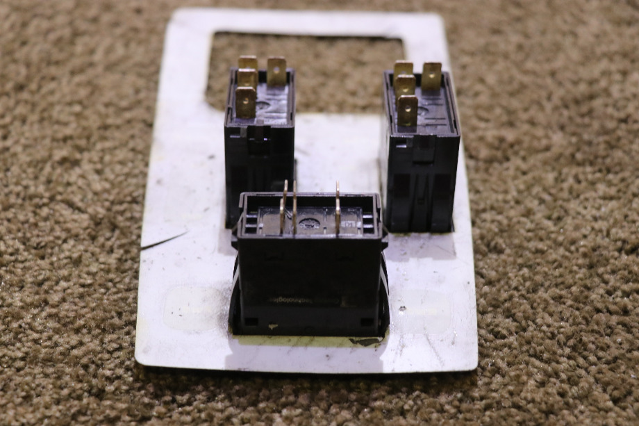 USED 3 SWITCH DASH PANEL FOG / DOCKING / PEDALS RV/MOTORHOME PARTS FOR SALE RV Components 