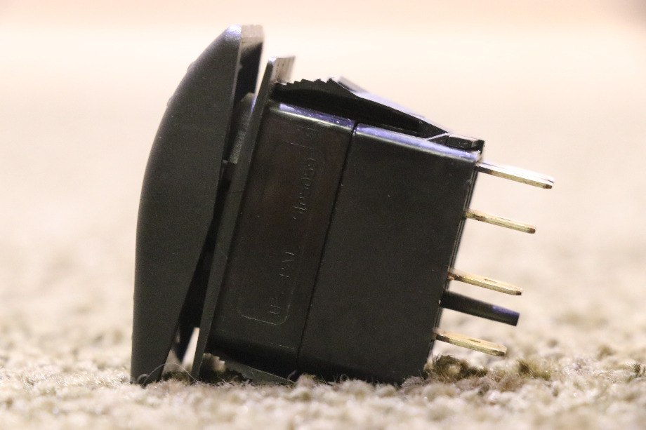 USED MOTORHOME KEYLESS ENTRY LOCK / UNLOCK DASH SWITCH FOR SALE RV Components 
