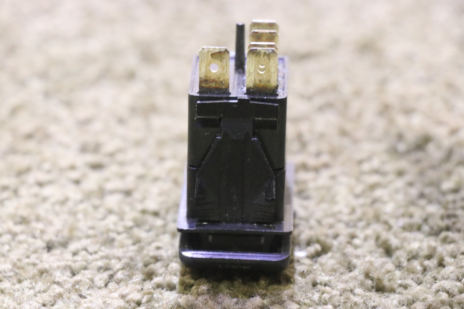 USED MOTORHOME KEYLESS ENTRY LOCK / UNLOCK DASH SWITCH FOR SALE RV Components 