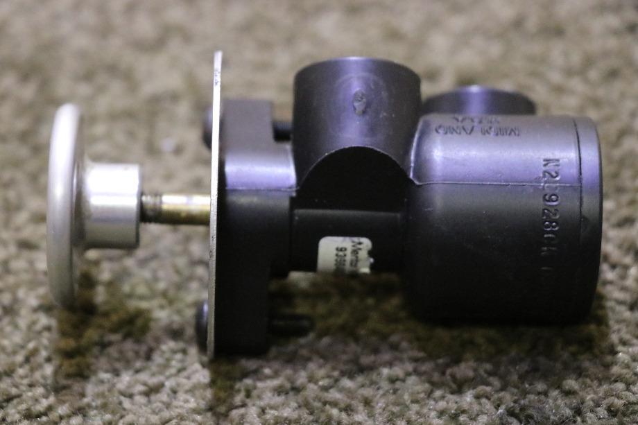 USED MERITOR WABCO EMERGENCY PARKING BRAKE SWITCH 9366490120 MOTORHOME PARTS FOR SALE RV Components 