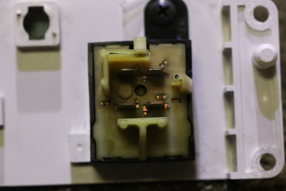 USED RV/MOTORHOME FORD DASH AC CONTROL PANEL XL5H-19C733-BA FOR SALE RV Components 