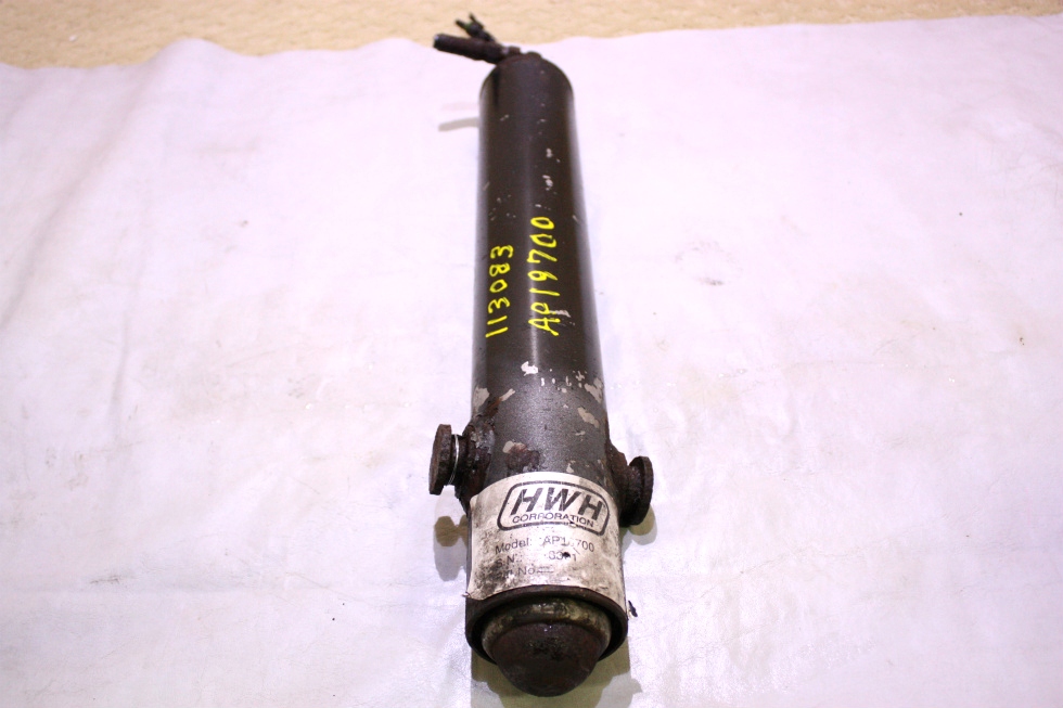 USED HWH LEVELING JACK CYLINDER AP10700 FOR SALE RV Components 