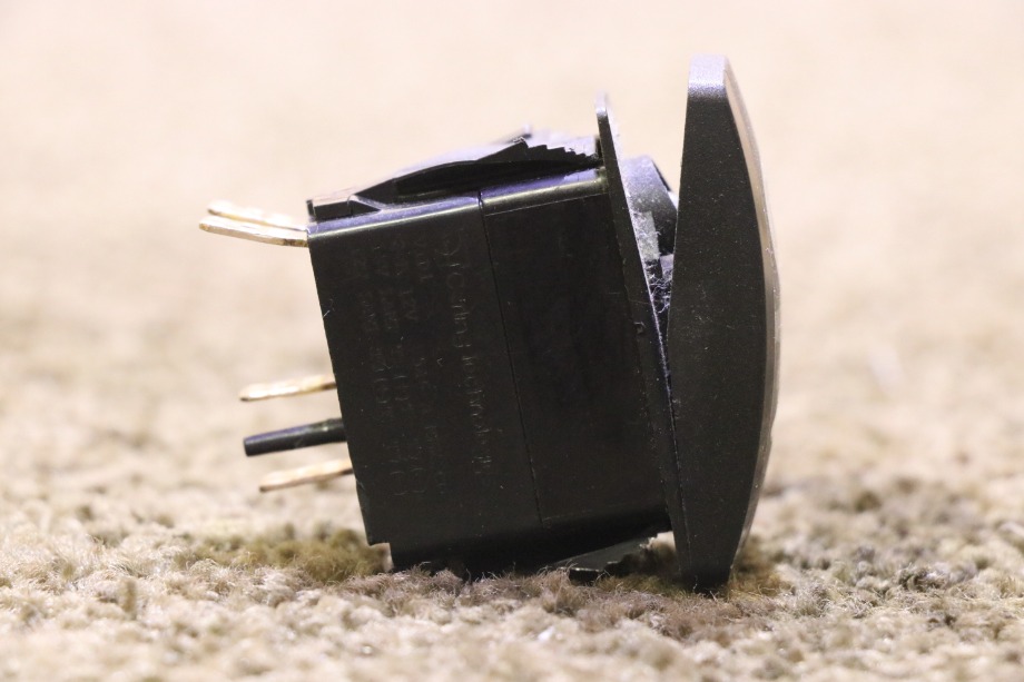 USED RV V1D1 MIRROR HEAT DASH SWITCH FOR SALE RV Components 