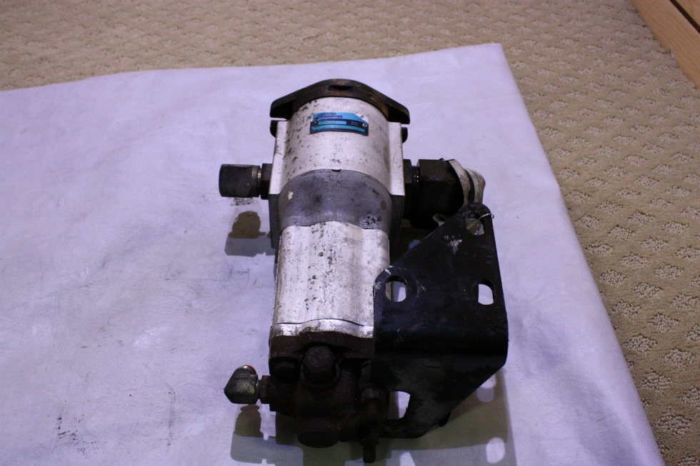 USED SAUER DANFOSS HYDRAULIC PUMP 38538160150 FOR SALE RV Components 