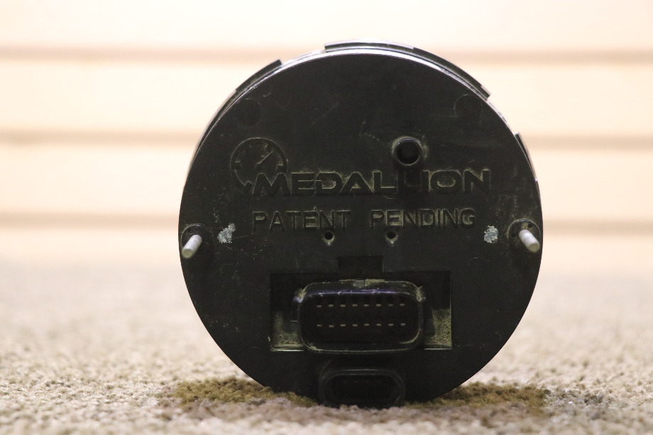 USED HOLIDAY RAMBLER SPEEDOMETER 8653-00002-19 DASH GAUGE MOTORHOME PARTS FOR SALE RV Components 