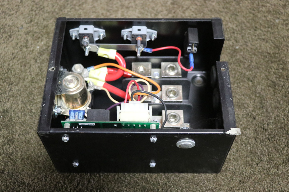 USED RV/MOTORHOME POWER GEAR BATTERY CONTROL CENTER 700000 FOR SALE RV Components 