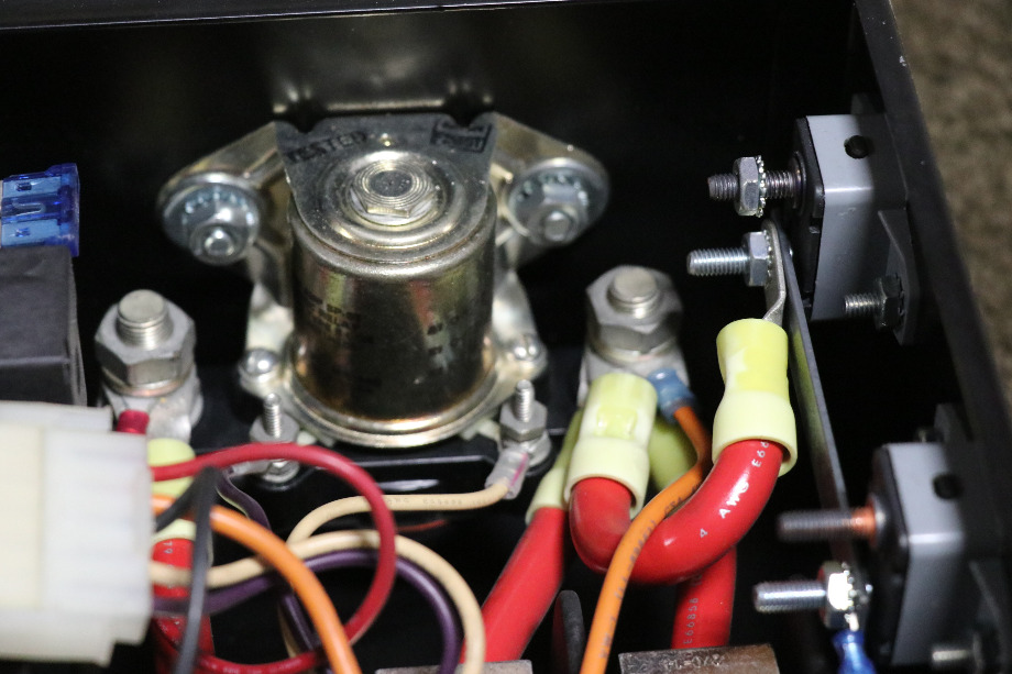 USED RV/MOTORHOME POWER GEAR BATTERY CONTROL CENTER 700000 FOR SALE RV Components 