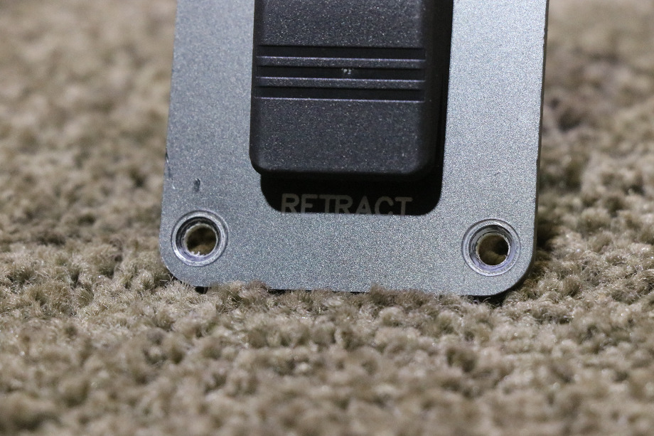 USED MOTORHOME EXTEND / RETRACT VLD2 SWITCH PANEL FOR SALE RV Components 