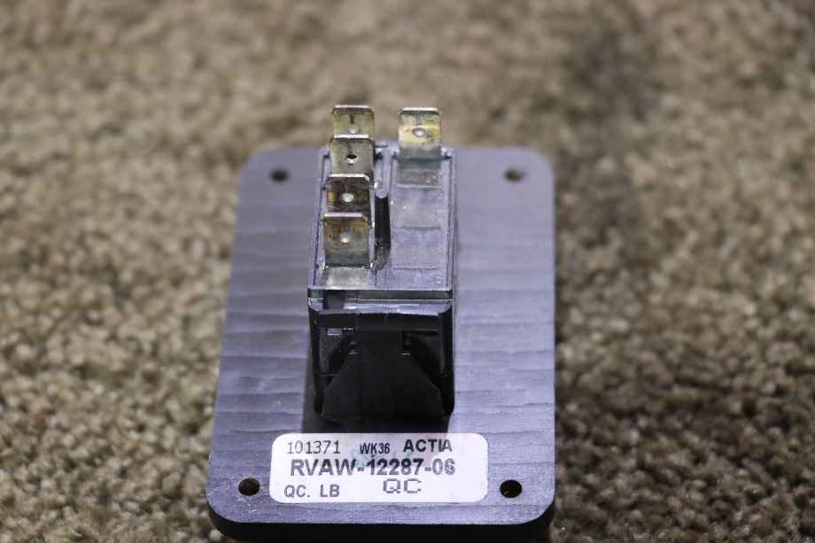 USED RV/MOTORHOME UP / DOWN EXT TV ROCKER SWITCH V8D1 FOR SALE RV Components 