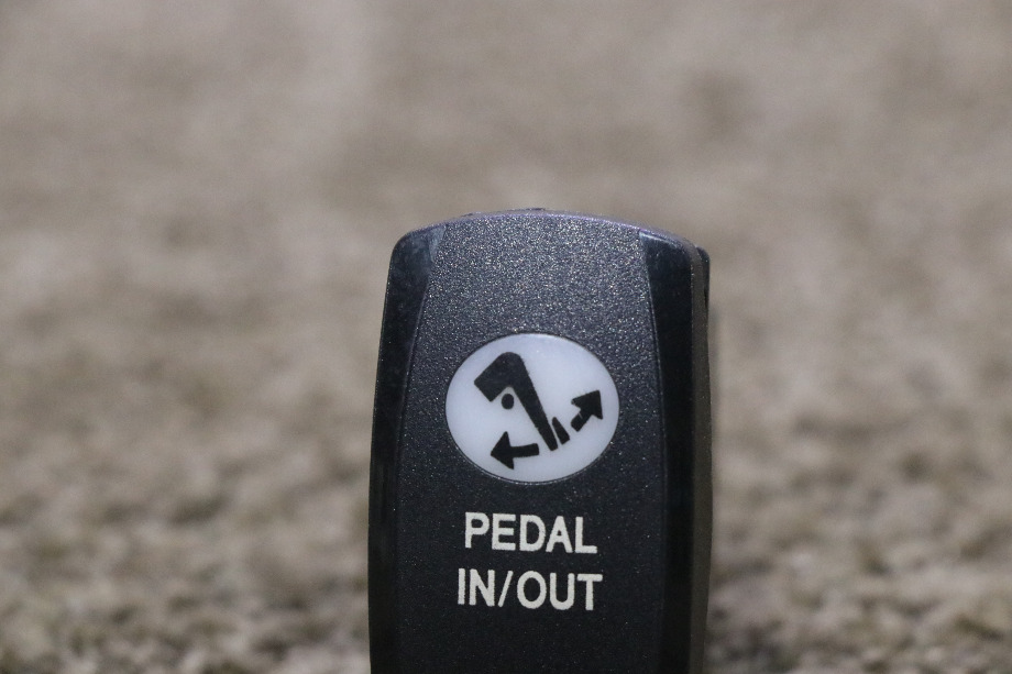 USED RV/MOTORHOME PEDAL IN / OUT DASH SWITCH VLD1 FOR SALE RV Components 