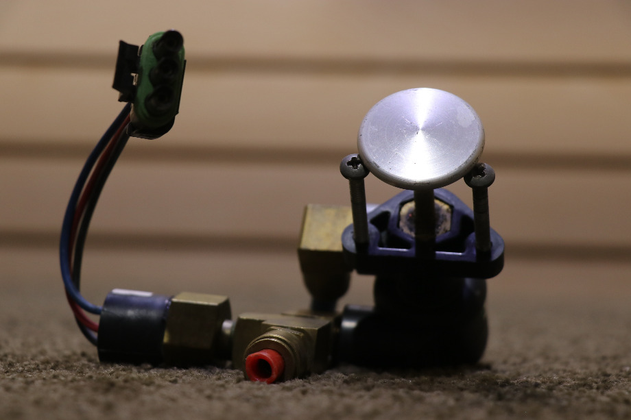 USED MOTORHOME WABCO RKN20031 EMERGENCY PARKING BRAKE SWITCH FOR SALE RV Components 