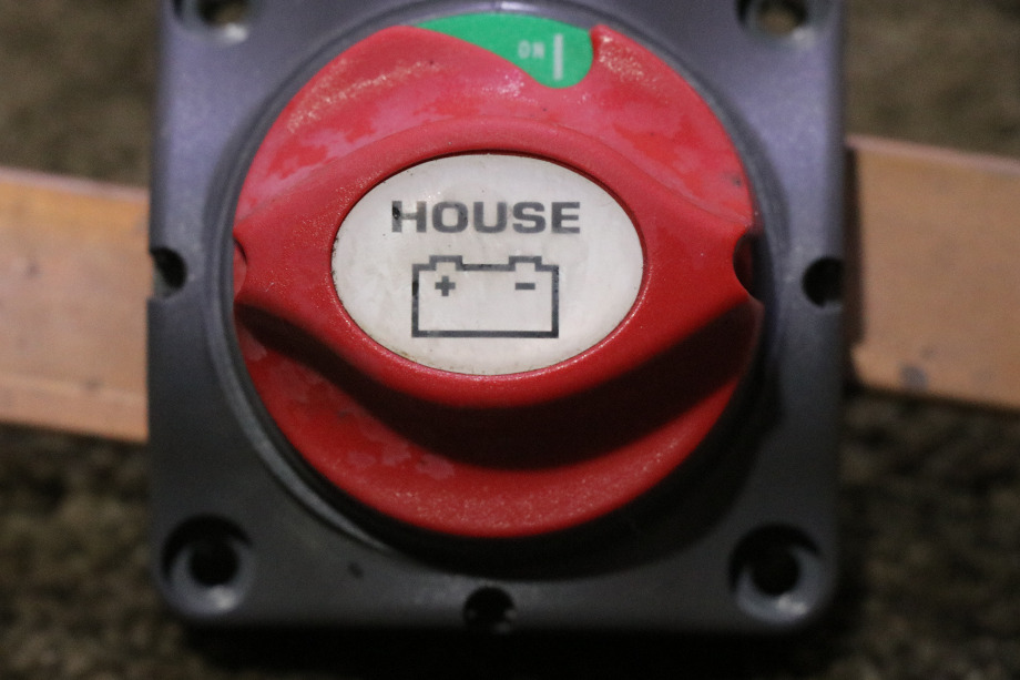 USED RV/MOTORHOME HOUSE BATTERY DISCONNECT SWITCH FOR SALE RV Components 