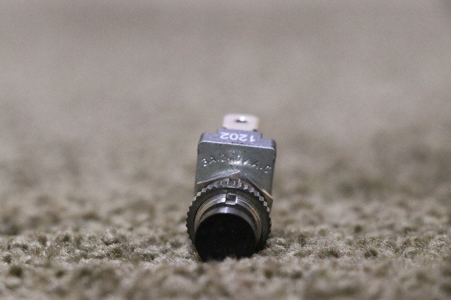 USED RV/MOTORHOME PUSH BUTTON DASH SWITCH FOR SALE RV Components 