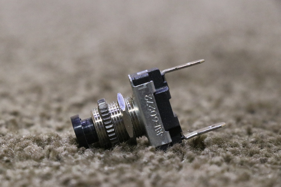 USED RV/MOTORHOME PUSH BUTTON DASH SWITCH FOR SALE RV Components 