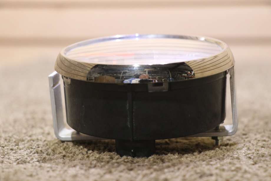 USED 3 IN 1 TACH / OIL / ENGINE DASH GAUGE 8640-40001-29 DASH GAUGE RV/MOTORHOME PARTS FOR SALE RV Components 
