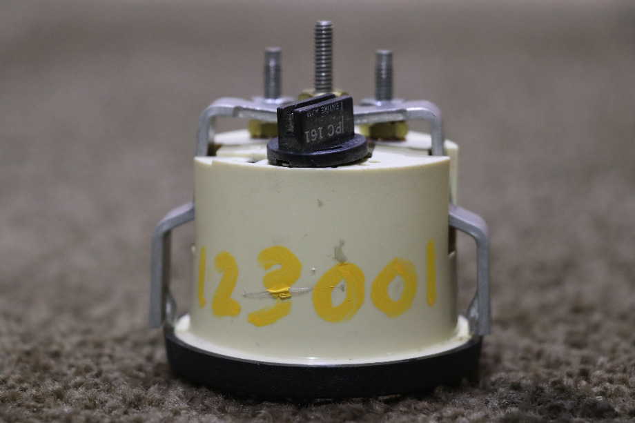 USED OIL PRESS DASH GAUGE 10181 RV/MOTORHOME PARTS FOR SALE RV Components 