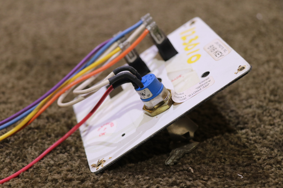 USED A3242BL SLIDE ROOM KEY & SWITCH CONTROL PANEL RV PARTS FOR SALE RV Components 