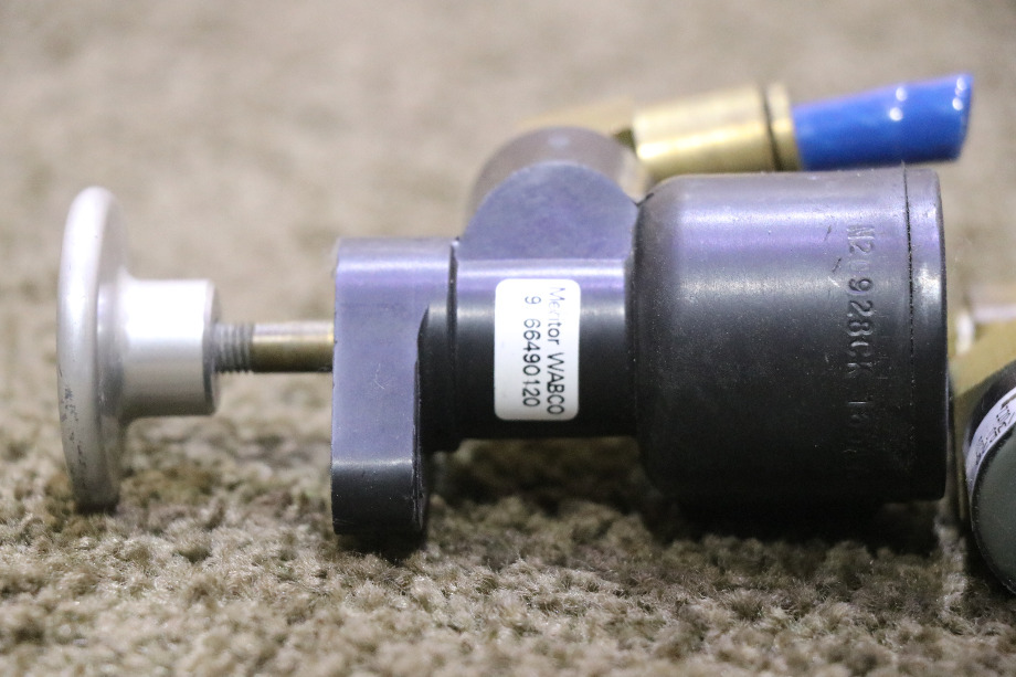 USED MOTORHOME MERITOR WABCO 9366490120 EMERGENCY PARKING BRAKE SWITCH FOR SALE RV Components 