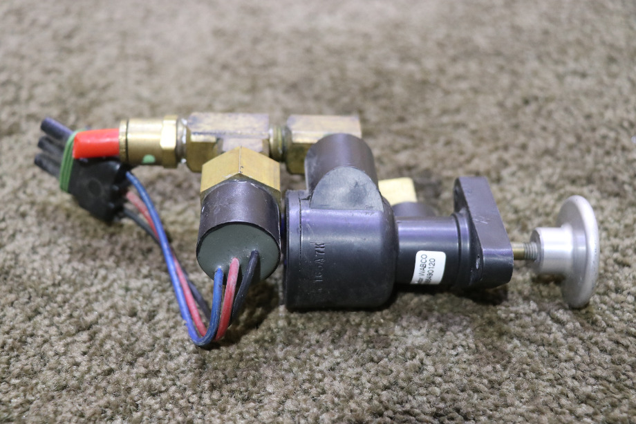 USED MOTORHOME MERITOR WABCO 9366490120 EMERGENCY PARKING BRAKE SWITCH FOR SALE RV Components 