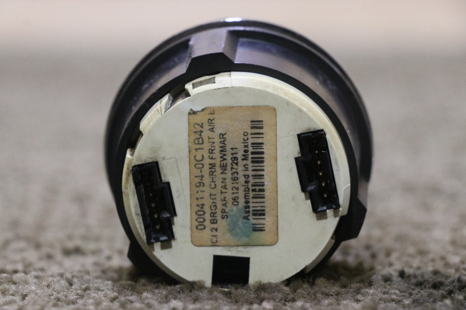 USED MOTORHOME FRONT AIR 00041194-0C1B42 DASH GAUGE FOR SALE RV Components 