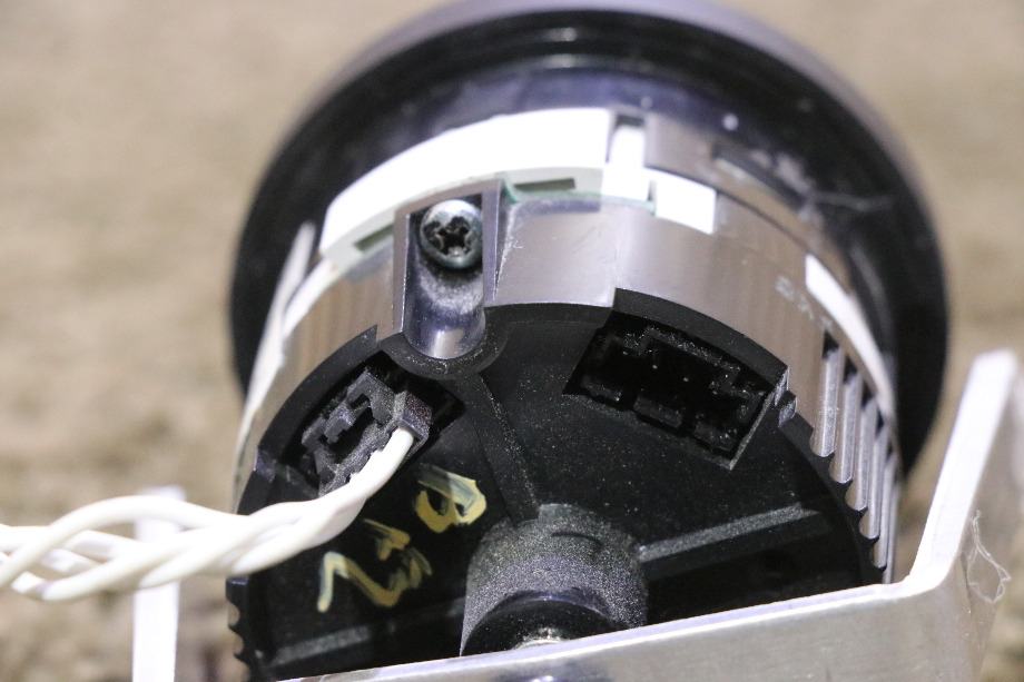 USED RV W22-00005-017 FREIGHTLINER OIL PRESSURE DASH GAUGE FOR SALE RV Components 