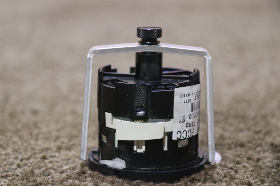 USED RV/MOTORHOME FREIGTHLINER TEMPERATURE DASH GAUGE W22-00006-017 FOR SALE RV Components 