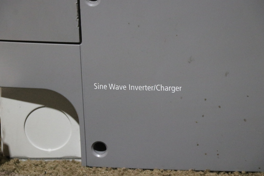 USED RV/MOTORHOME XANTREX SINE WAVE INVERTER/CHARGER RS3000 FOR SALE RV Components 
