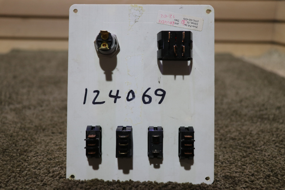 USED WATER HEATER / SLIDEOUT SWITCH & KEY PANEL DM404 RV/MOTORHOME PARTS FOR SALE RV Components 