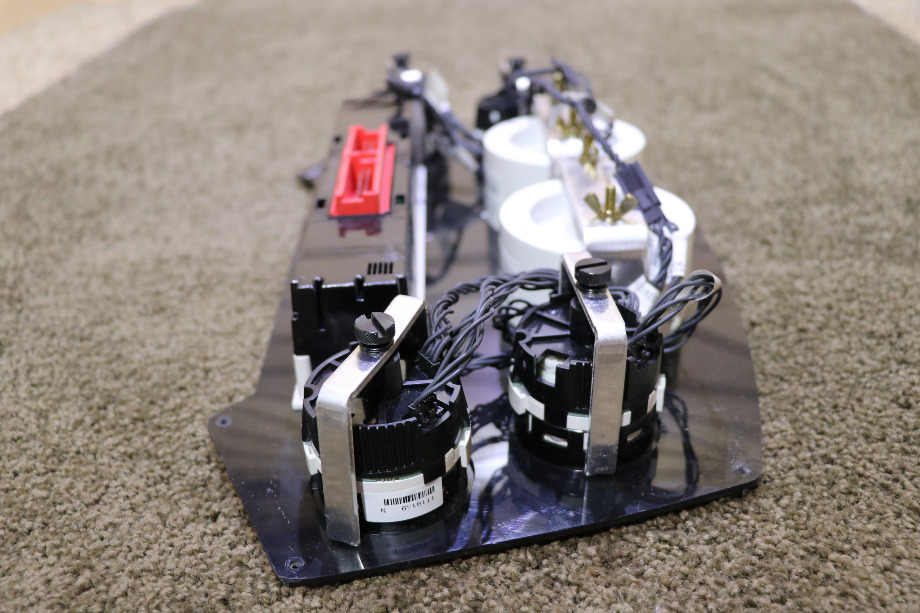 USED RV/MOTORHOME COMPLETE FREIGHTLINER DASH CLUSTER FOR SALE RV Components 