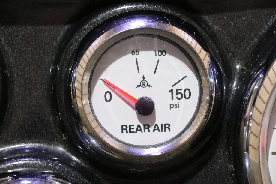 USED MOTORHOME COMPLETE FREIGHTLINER DASH GAUGE CLUSTER FOR SALE RV Components 