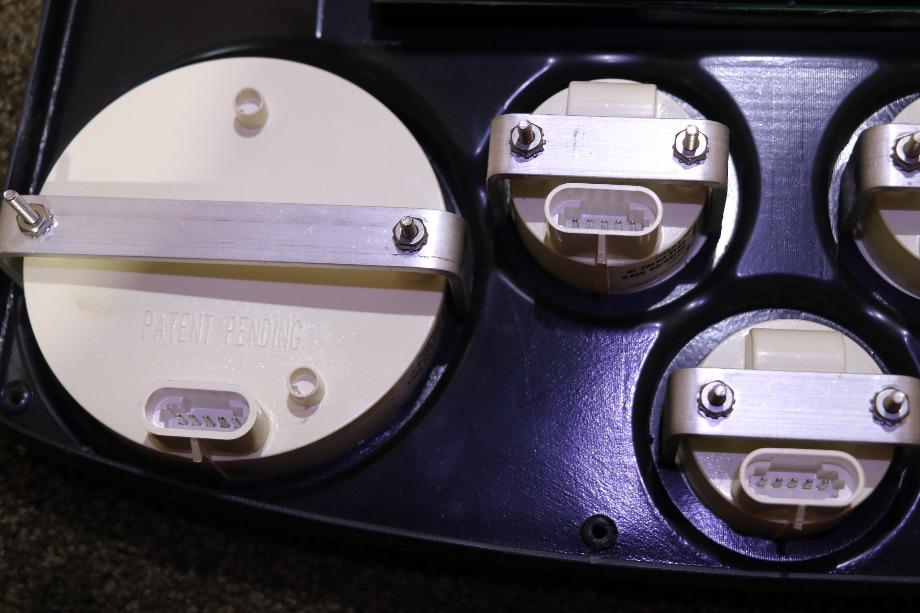 USED MOTORHOME COMPLETE FREIGHTLINER DASH GAUGE CLUSTER FOR SALE RV Components 