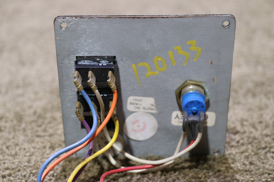 USED RV/MOTORHOME SLIDE ROOM KEY & SWITCH CONTROL PANEL FOR SALE RV Components 