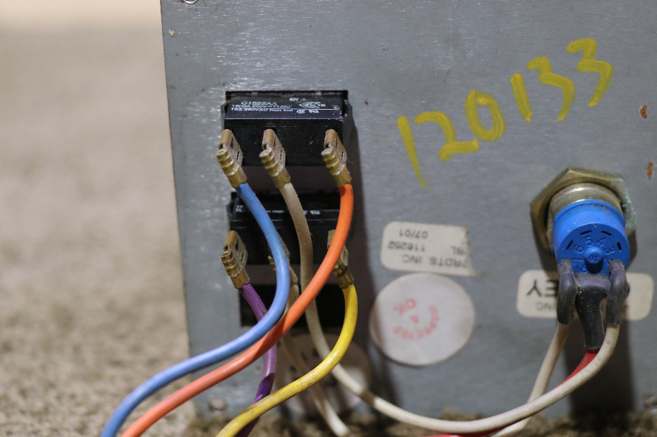 USED RV/MOTORHOME SLIDE ROOM KEY & SWITCH CONTROL PANEL FOR SALE RV Components 