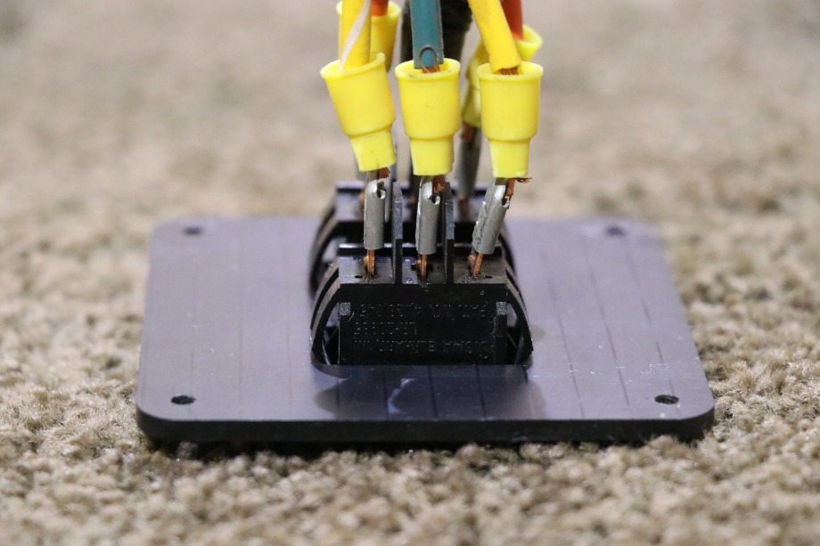USED RV MONACO BEDROOM / HALL SWITCH PANEL FOR SALE RV Components 