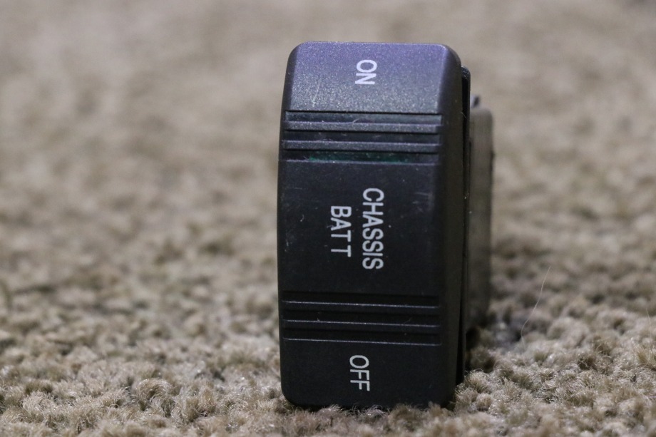 USED RV V8D1 ON / OFF CHASSIS BATTERY DASH SWITCH FOR SALE RV Components 
