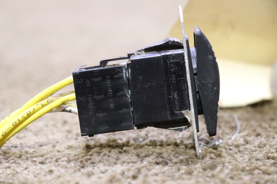 USED ON / OFF AUX BATTERY SWITCH PANEL RV PARTS FOR SALE RV Components 