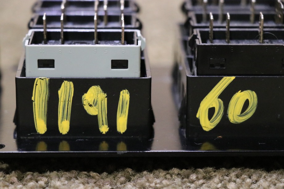 USED RV/MOTORHOME 10 SWITCH PANEL FOR SALE RV Components 