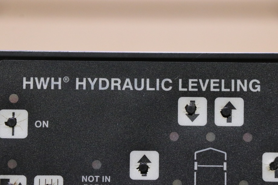 USED RV/MOTORHOME HWH HYDRAULIC LEVELING TOUCH PAD FOR SALE RV Components 