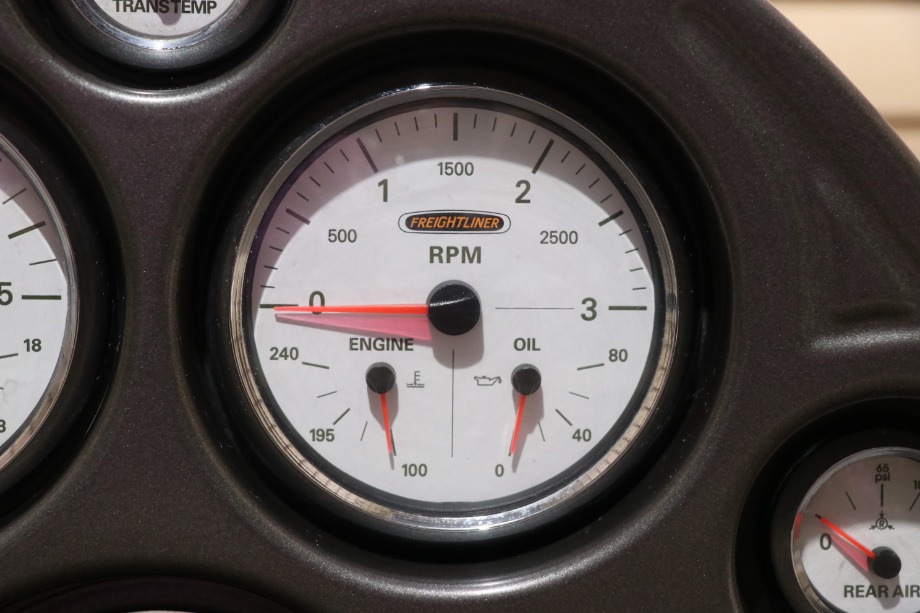 USED MOTORHOME COMPLETE FREIGHTLINER DASH CLUSTER FOR SALE RV Components 