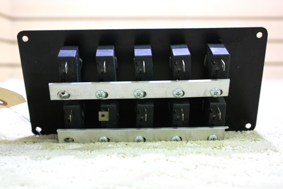 USED HOUSE 12V CIRCUIT BREAKERS FOR SALE RV Accessories 
