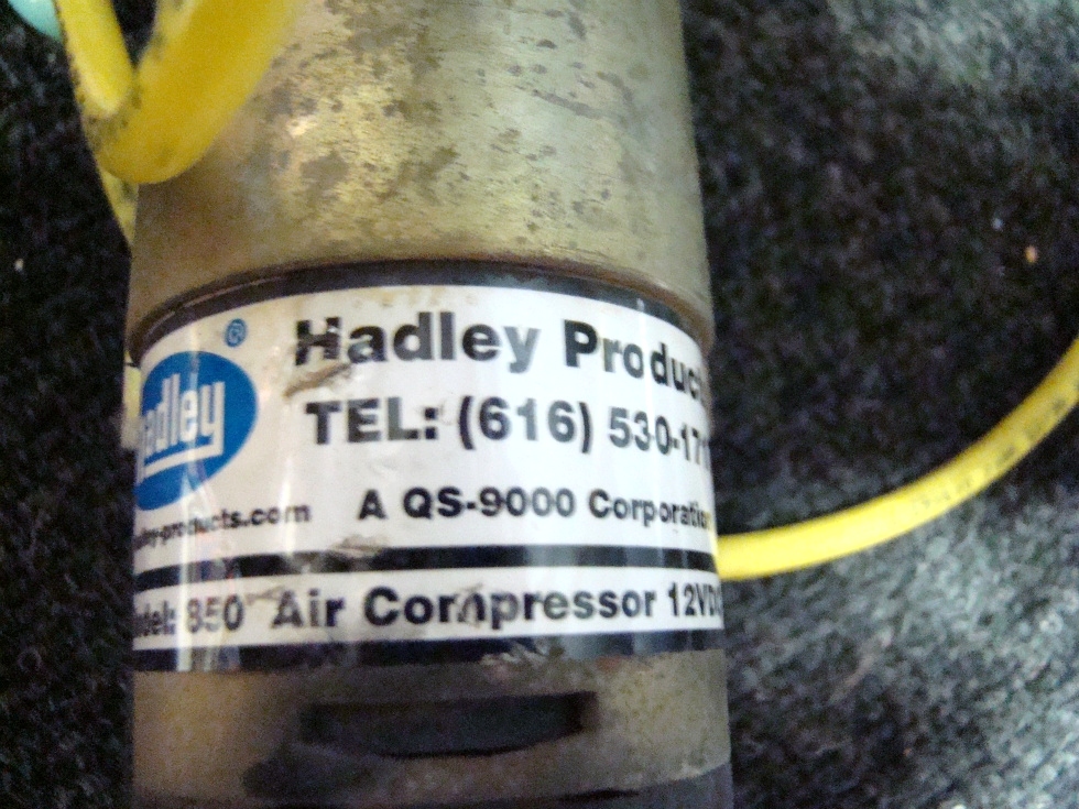 HADLEY AIRHORNS SET INCLUDES AIR COMPRESSOR AND TANK  RV Accessories 