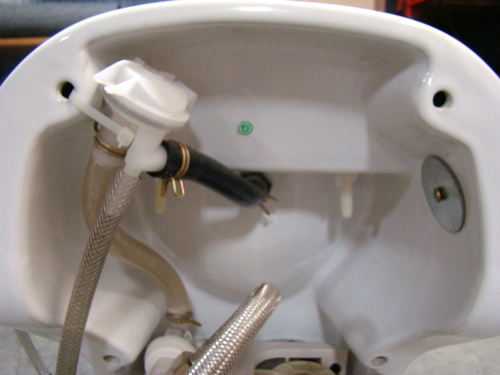 USED RV/MOTORHOME THETFORD HIGH PROFILE WHITE TOILET FOR SALE RV Accessories 