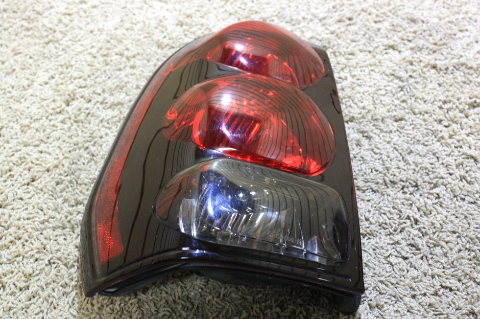 USED '07 - '15 NEWMAR ESSEX TAIL LIGHT LENS SET FOR SALE RV Accessories 