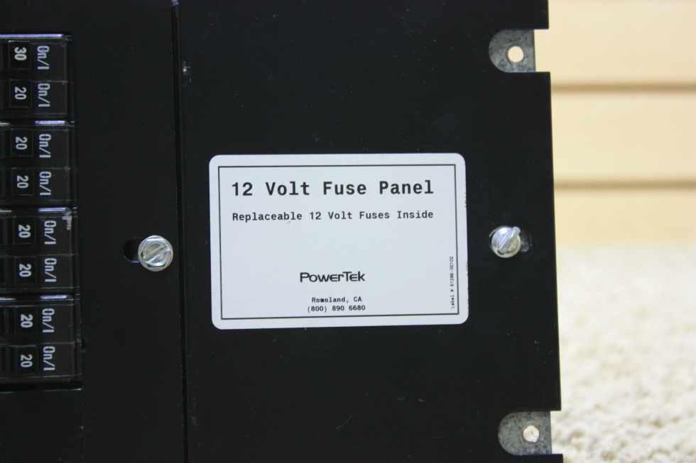 RV Accessories USED MOTORHOME POWERTEK 12 VOLT FUSE PANEL PDC3009 RV