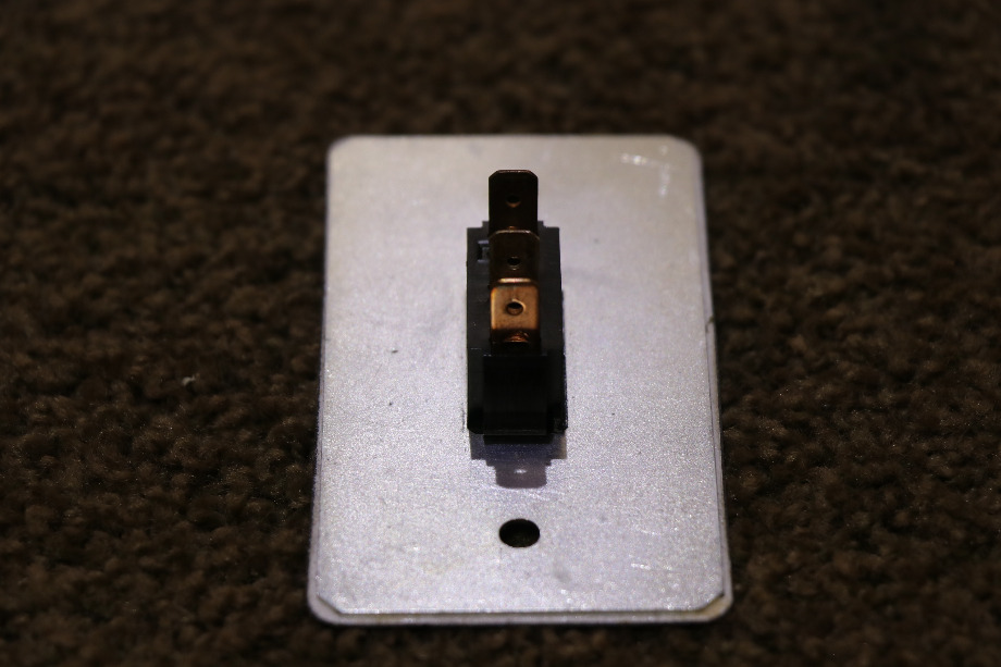 USED RV/MOTORHOME OASIS ELITE EXTEND / RETRACT SWITCH PANEL 3109689.004 FOR SALE RV Accessories 