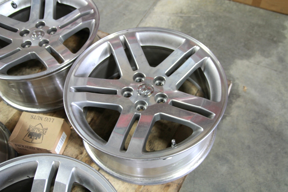 SET OF 4 USED CHRYSLER DODGE CHARGER 5 LUG WHEELS | INCLUDES LUG NUTS & CENTER CAPS Towing Products 