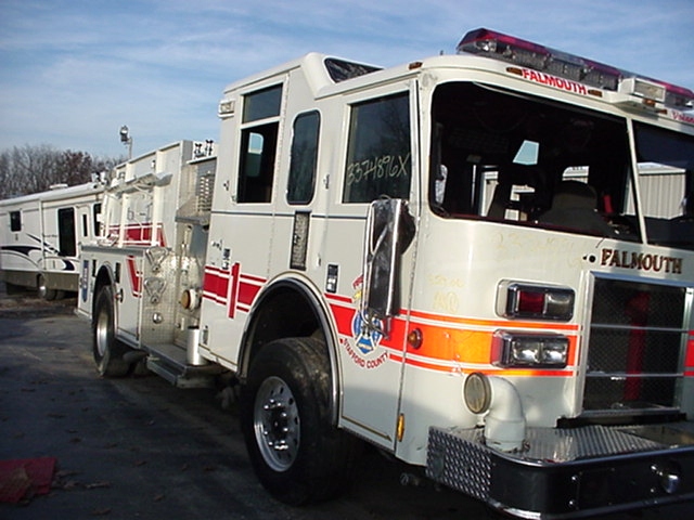 RV Parts 2004 PIERCE FIRE TRUCK PUMPER DAMAGED WRECKED 